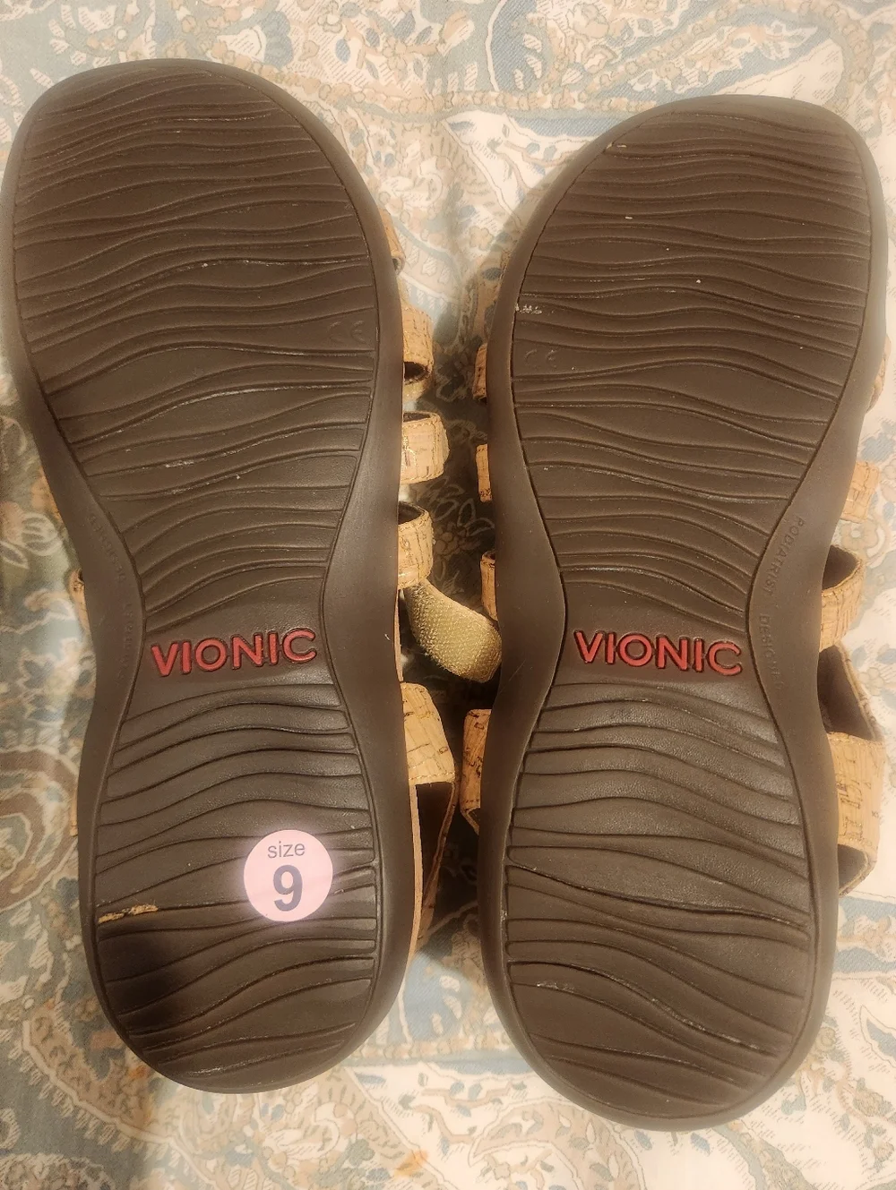 Vionic Cork Tan Strappy Sandals Sz 9 - Picture 6 of 6